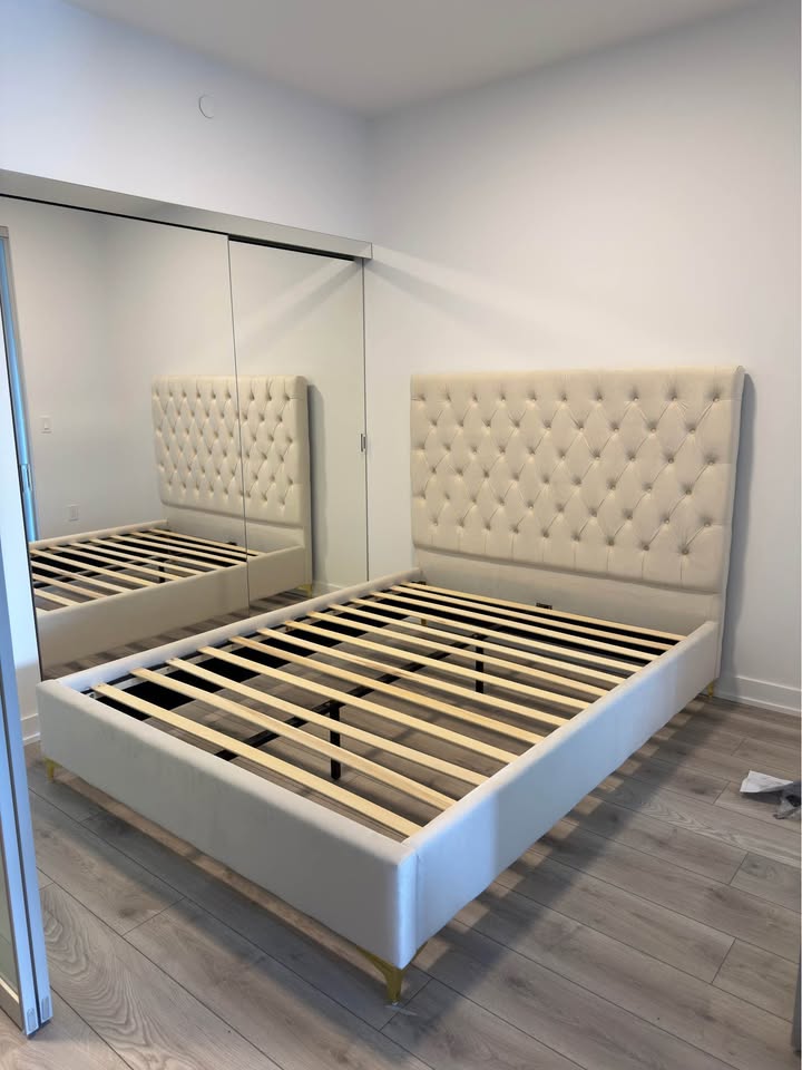 Button tufted Creme Velvet Fabric Bed With Gold/Chrome legs (NS-5642)